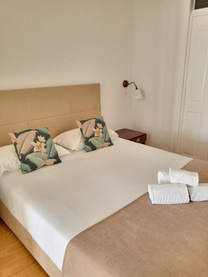 Alfama Apartments Services Lisbon Bagian luar foto