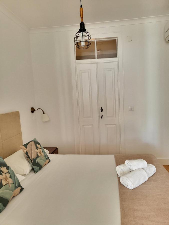 Alfama Apartments Services Lisbon Bagian luar foto