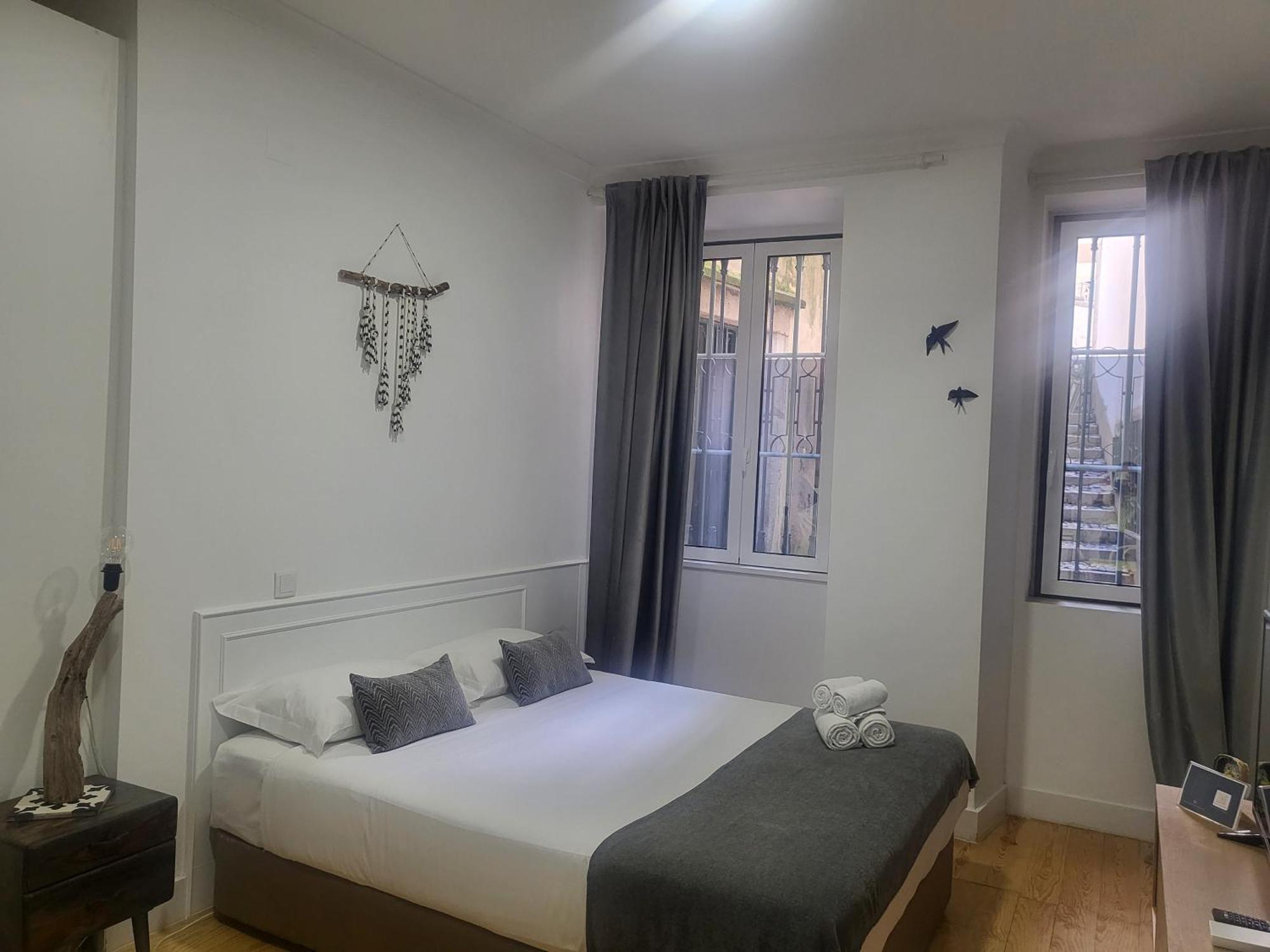 Alfama Apartments Services Lisbon Bagian luar foto