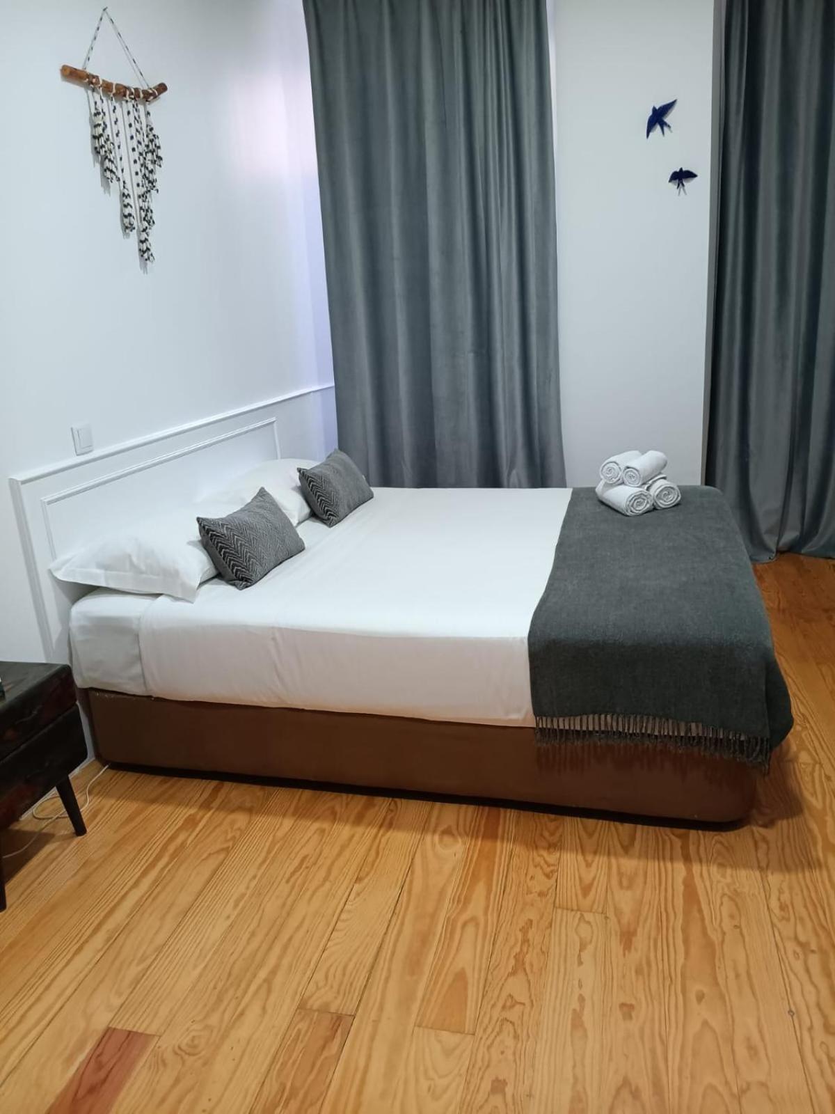 Alfama Apartments Services Lisbon Bagian luar foto