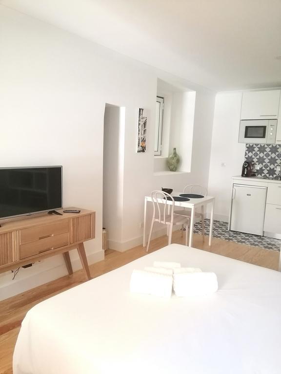 Alfama Apartments Services Lisbon Bagian luar foto