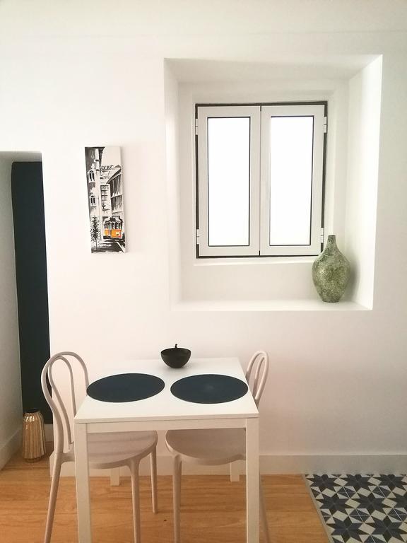 Alfama Apartments Services Lisbon Bagian luar foto