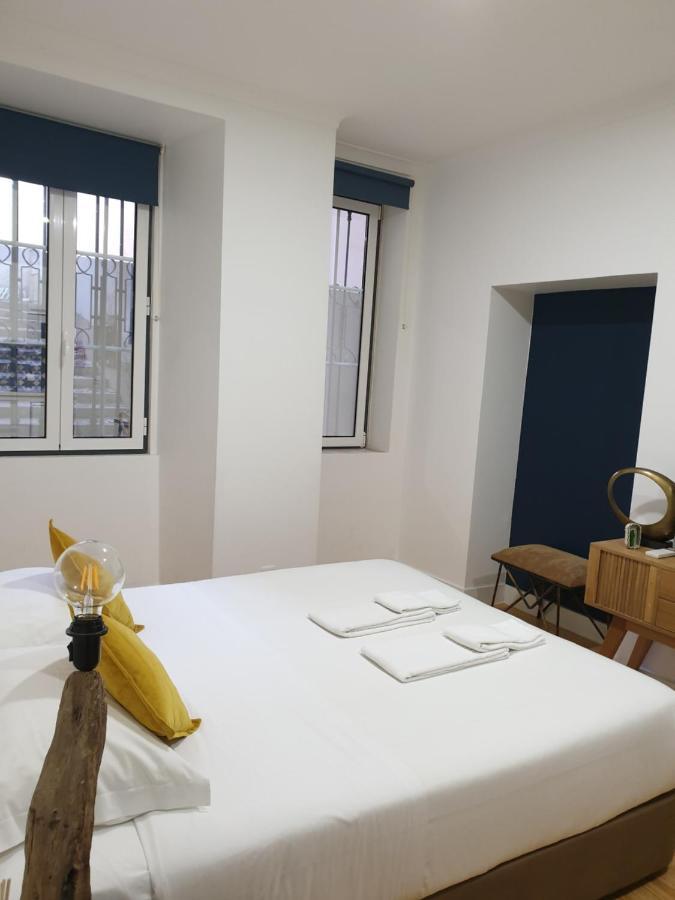 Alfama Apartments Services Lisbon Bagian luar foto